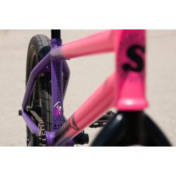 Sunday Street Sweeper 2022 20.75 RHD Hot Pink to Grape BMX bike